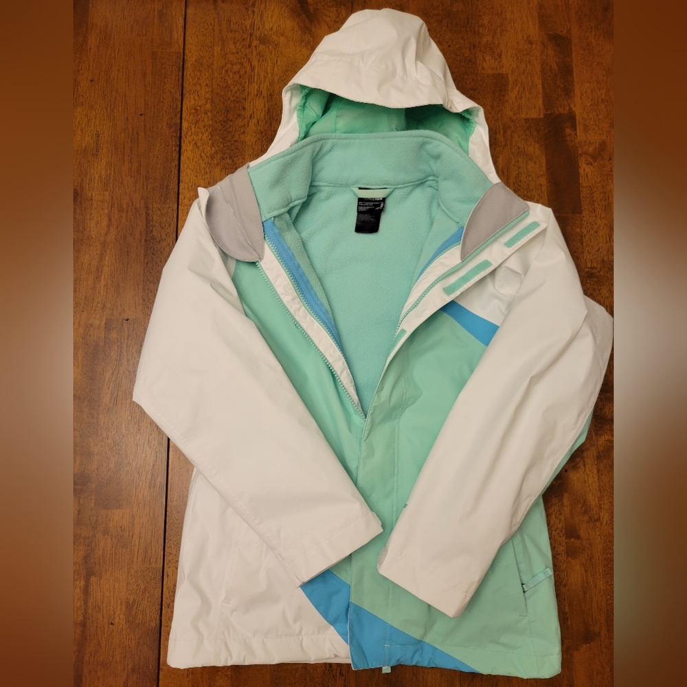 North Face Girls triclimate Insulated rain jacket  Girls size M 10/12